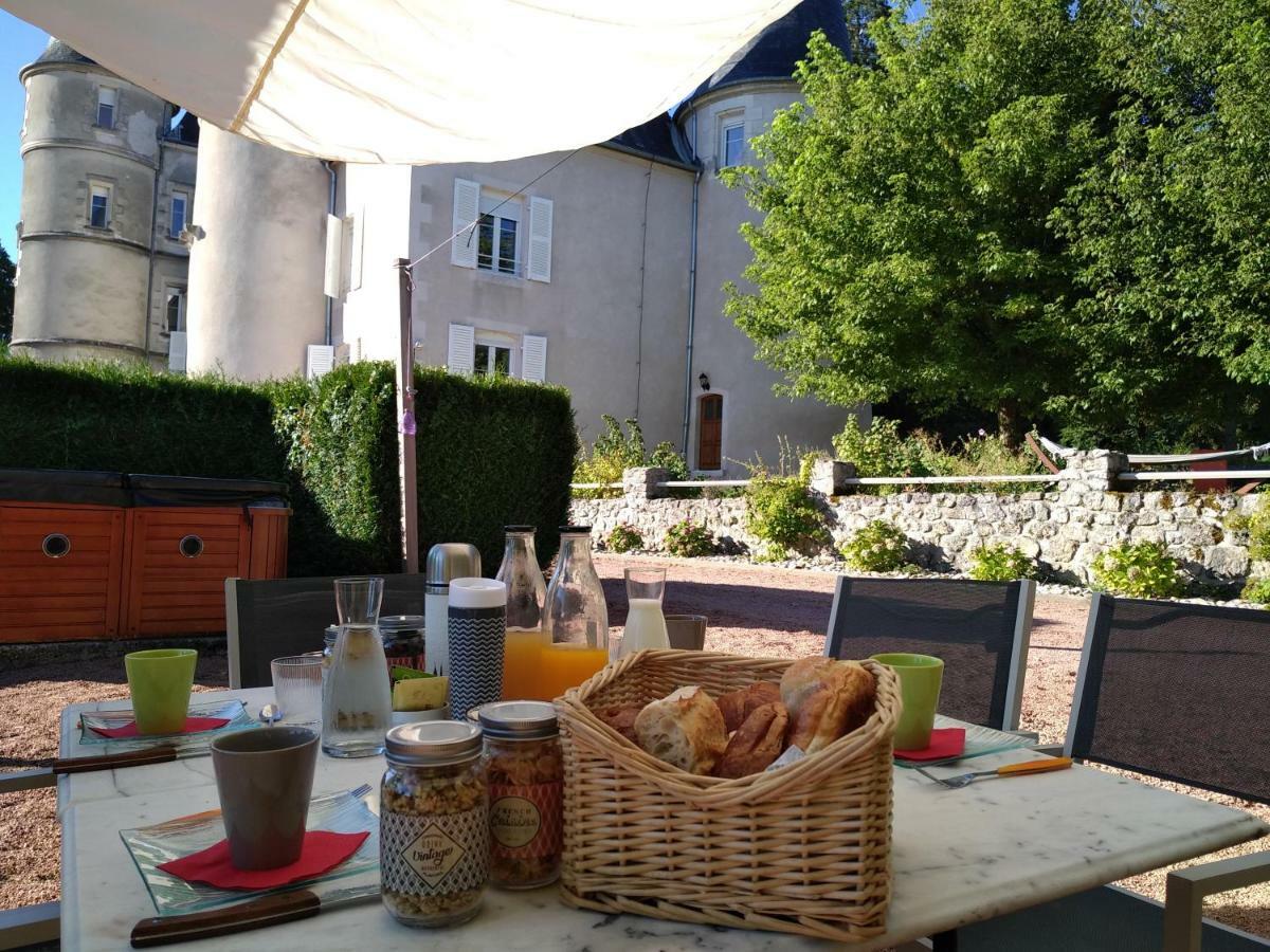 Hotel Chateau De St Alyre Sanssat Exteriér fotografie